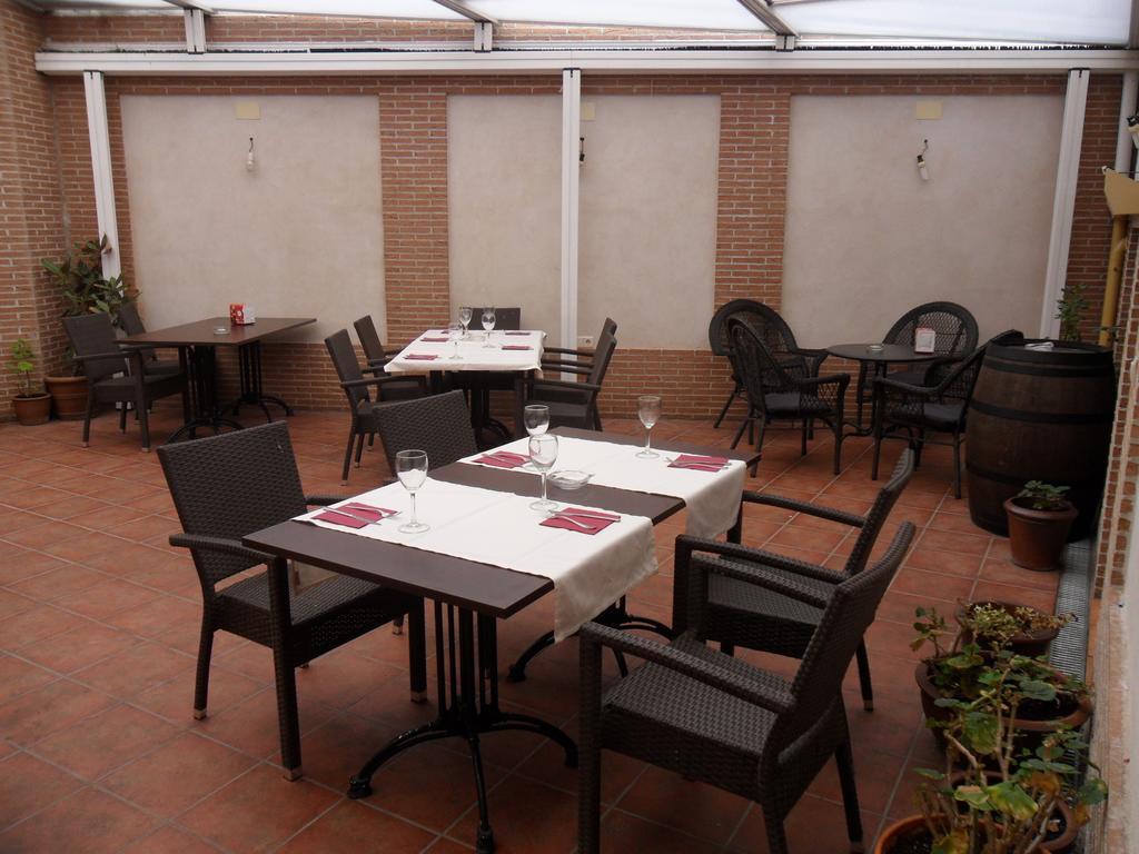 Hostal El Descanso 마드리드 외부 사진