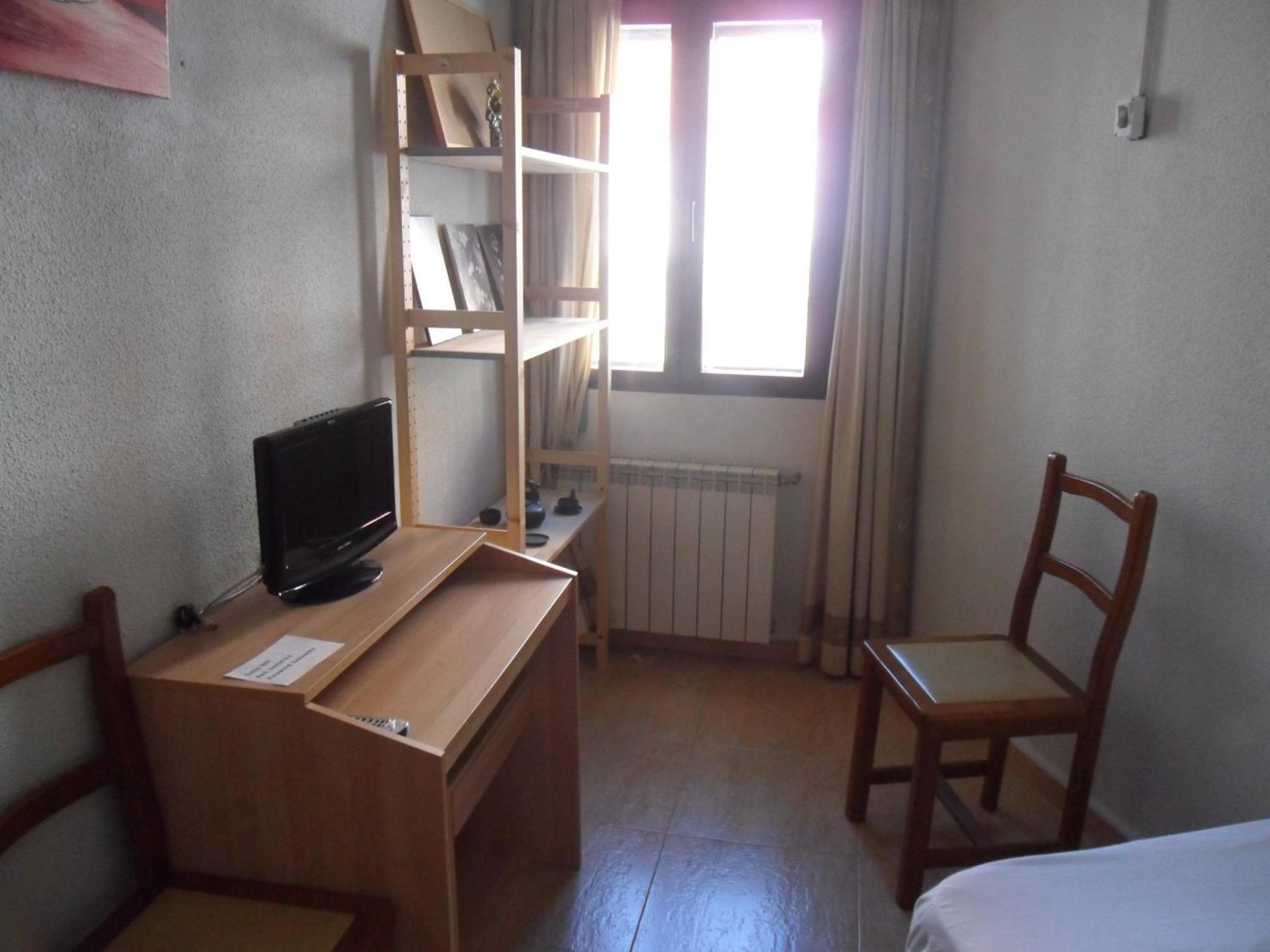 Hostal El Descanso 마드리드 외부 사진